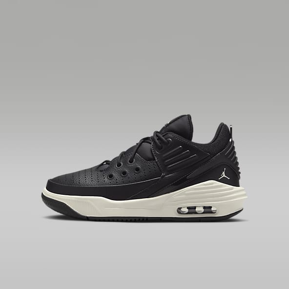 Boys Jordan Black Shoes. Nike IN